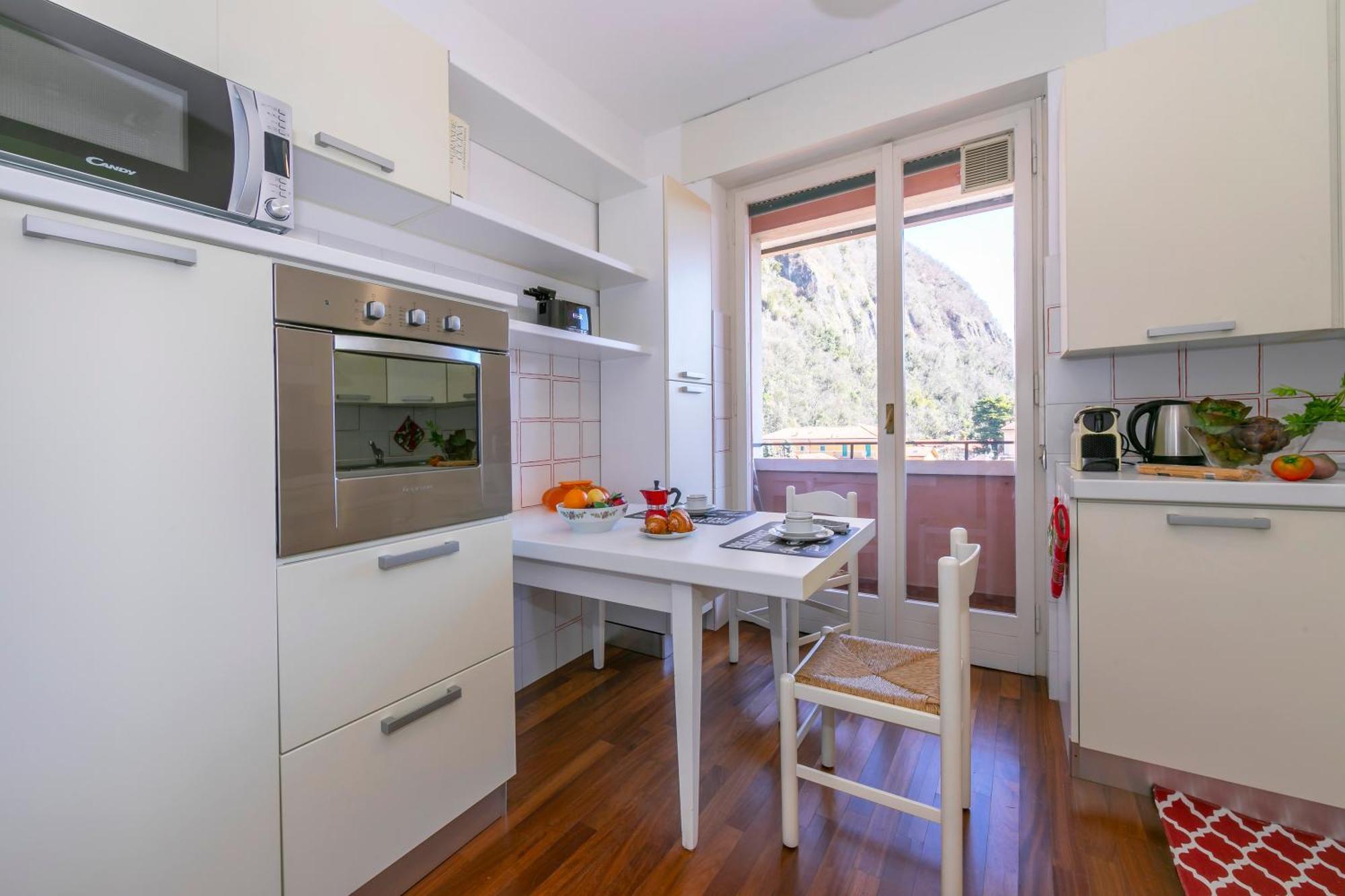 Appartamento Il Golfo Lake View - Happy Rentals Laveno Luaran gambar