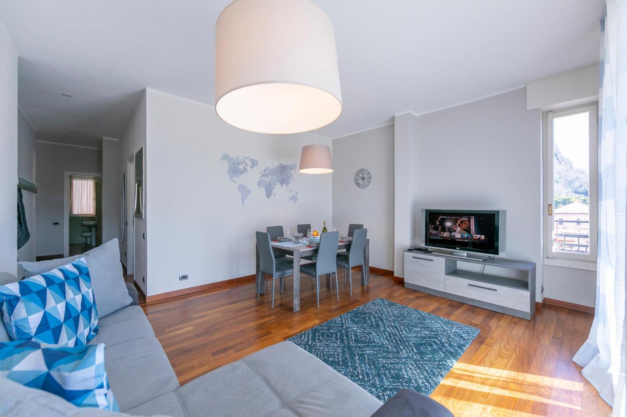 Appartamento Il Golfo Lake View - Happy Rentals Laveno Luaran gambar